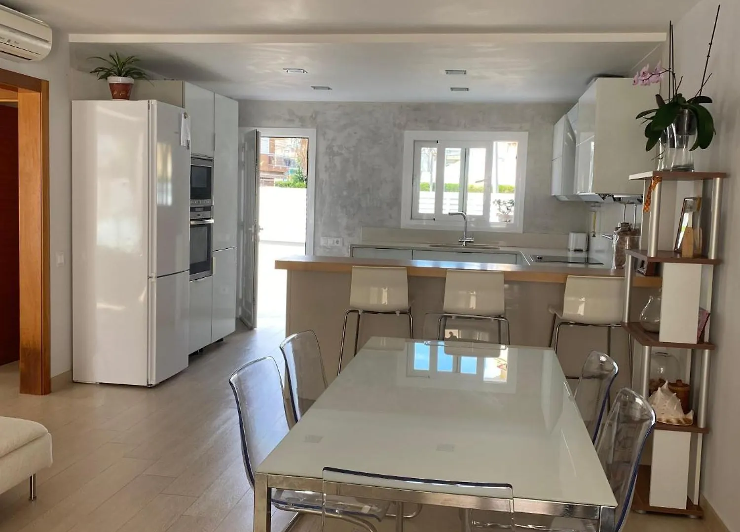 House 50Meters From The Beach Cunit Holiday home